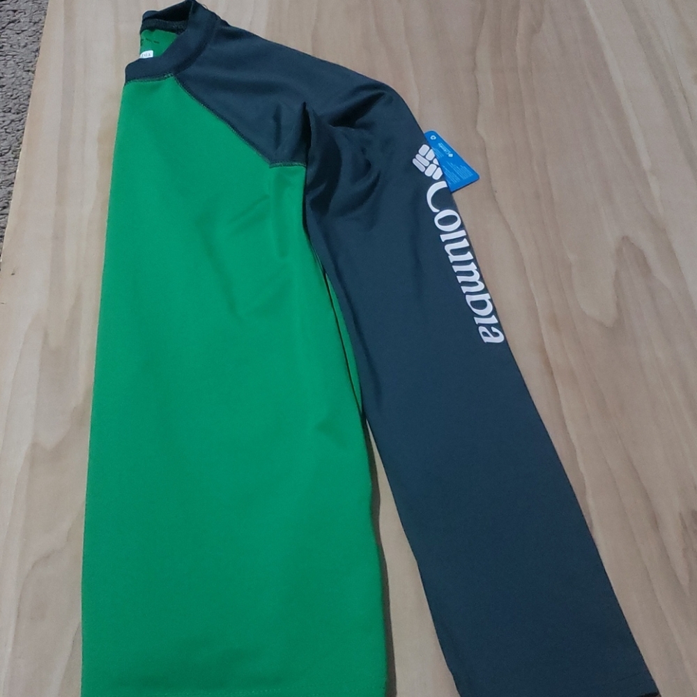 Columbia Rash Guard